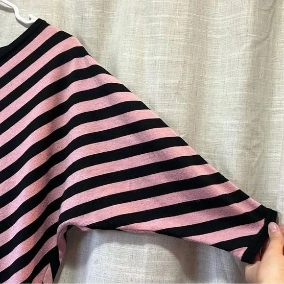 Premise Studio | Pink and Black Striped Sweater with a Drop Shoulder Women Small - Picture 3 of 7